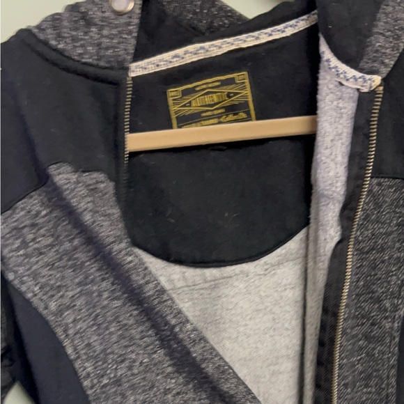 Cotton On Zip-Up - Picture 5 of 6